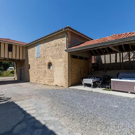 Au Castera Vakantiehuis Aubagnan